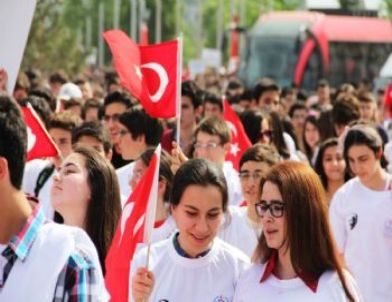 İşaret Diliyle İstiklal Marşı'nı Okudular