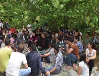 Öğrenciler Gabar Dağ Eteklerinde Piknik Yaptı