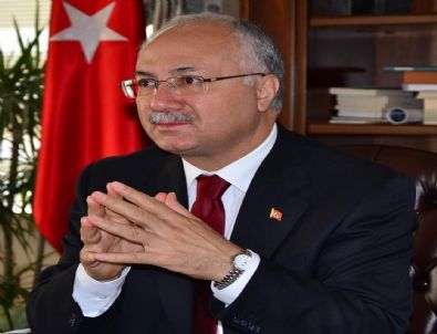 Vali Daşöz'den 19 Mayıs Mesajı