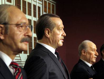 Yılmaz Büyükerşen Balmumu Heykeller Müzesi açıldı