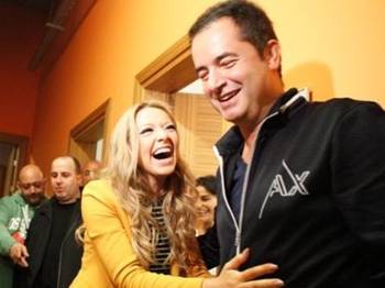 Acun, Hadise İle İlgili Açıklama Yaptı