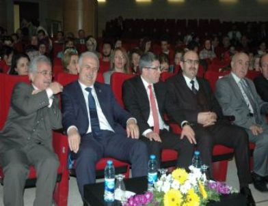 Atatürk Üniversitesi’nde Bilimsel Teşvik Ödülleri ve Taç Giydirme Töreni