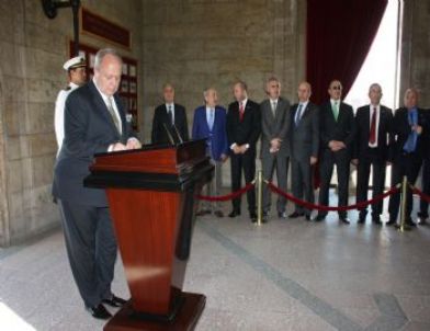 ASO’nun Yeni Yönetim Kurulu Üyelerinden Anıtkabir’e Ziyaret