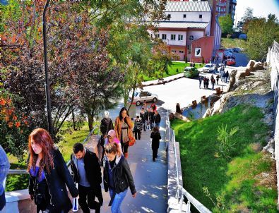 Bülent Ecevit Üniversitesi Büyümeye Devam Ediyor
