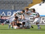 AVRUPA KUPALARI - Bursasporlu Futbolcuların Avrupa Sevinci