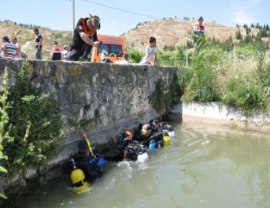 Denizli'de Su Kanalına Düşen Çocuk Kayboldu