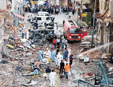 Reyhanlı’daki patlamanın zanlıları mahkemeye sevk edildi