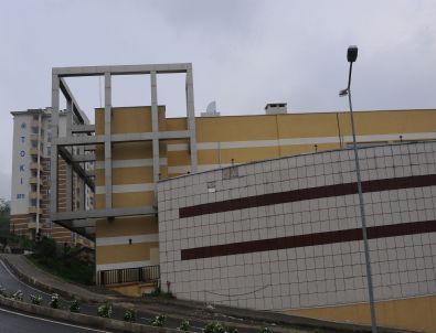 TOKİ, Bahçecik’teki Ticaret Merkezi'ni Satışa Çıkardı