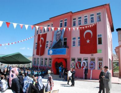 İş Adamından Eğitime Destek