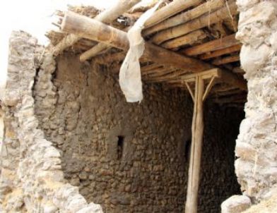 Patlatılan Dinamitten Etkilenen Evin Duvarı Yıkıldı: 1 Ölü