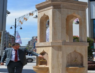 Malatya Belediyesi 16 Çeşme Yapıyor