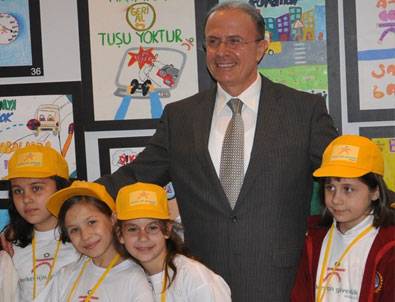 10 milyon öğrenciye trafik ve çevre eğitimi