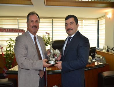 Tacikistan Büyükelçisi Şaripov'dan Dto’ya Ziyaret