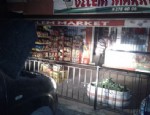 TRAFO PATLAMASI - Elektrikler Kesilince Marketini Otomobil Farıyla Aydınlattı