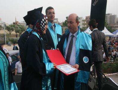 7 Aralık Üniversitesi’nde 5’inci Bahar Şenlikleri ve Mezuniyet Töreni Sona Erdi