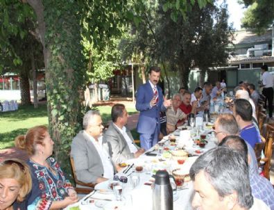 Bucalı Muhtarlar Belediye Başkanlarını Ağırladı