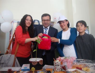 Pazaryolu 75. Yıl Yatılı Bölge Ortaokuluna Birincilik Ödülü