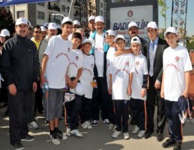 Başkan Ak, Keçiörenlilerle Birlikte Yürüdü