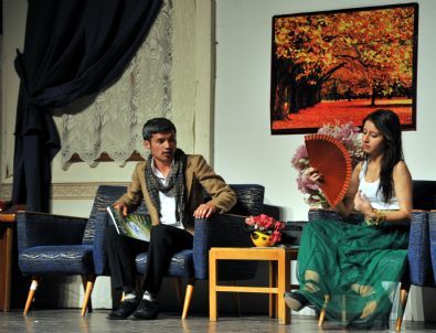 Endüstri Meslek Lisesi’nin “tahteravalli” Adlı Tiyatro Oyunu İlgiyle İzlendi