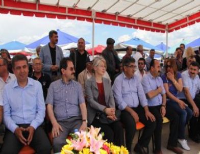 Tarhan, Türkmen Şenliklerine Katıldı