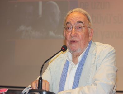 Hilmi Yavuz, Devecihan’da Söyleşi Düzenledi