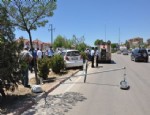 AYDINLATMA DİREĞİ - Kırıkkale'de Trafik Kazaları: 6 Yaralı