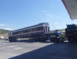 DEMİRYOLU PROJESİ - Yüksek Hızlı Tren Hattının Vagonları Tır'larla Taşınıyor