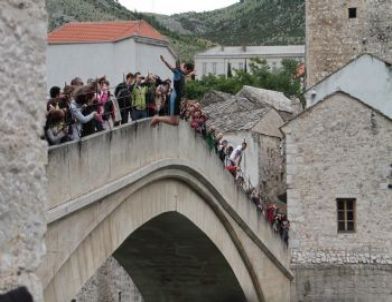 Mostar Köprüsü’nden Cesaret Atlayışı