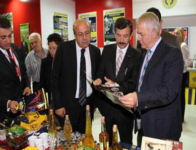 Chp Fuarında Kılıçdaroğlu'na Tatı'dan Puşi ve Kiraz