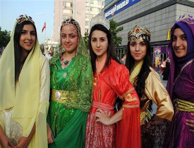 İstanbul’un Fethinin 560’ıncı Yılı Gaziosmanpaşa’da Coşkuyla Kutlandı