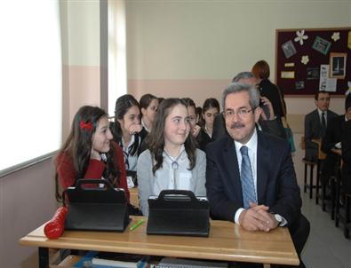 Ortaokulda Bilişim ve Yazılım Dersleri Zorunlu Oldu