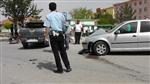 Kulu'da Hastane Önünde Kaza: 1 Yaralı