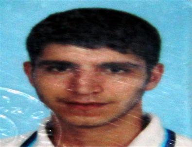 Tarlada Bayılan Genç Hayatını Kaybetti