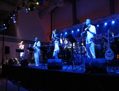 Arena’da Aegean Band Rüzgarı Esti