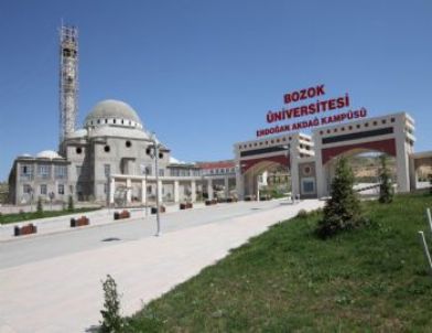 Bozok Üniversitesi Kampus Alanına Yapılan Cami İnşaatı Hızla Yükseliyor