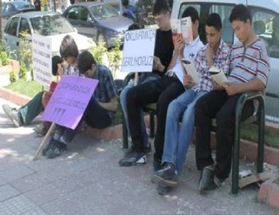 Çankırı'da Kitap Okuma Eylemi