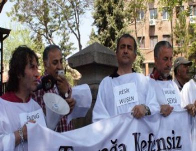 Dersim Olaylarının Yıl Dönümünde Kefenli Protesto