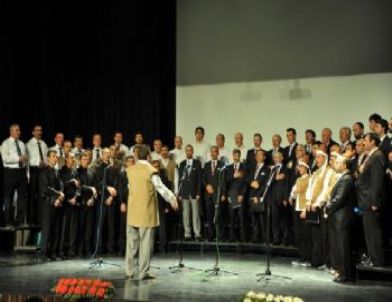 En Güzel Yunus İlahisini Şeker Mahallesi Okudu