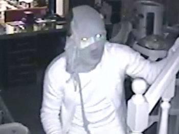 Jartiyerli hırsız kamerada