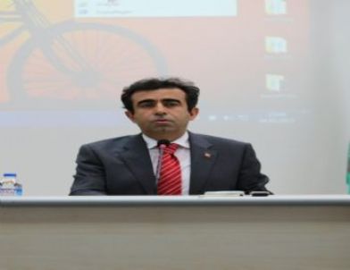 Vali Güzeloğlu, Mut'ta Vatandaşlarla Bir Araya Geldi