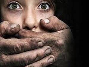 5 Lise Öğrencisi Kıza Müdür Tacizi!