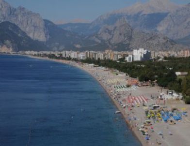 Konyaaltı Sahilinin Kirli Olmadığı Açıklandı