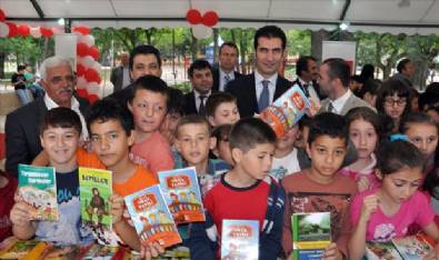 1. Gönen Kitap Fuarı'nda 25 bin kitap sergileniyor