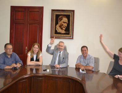 Alman Öğrencilerden Vali Vekili Yalınalp’e Ziyaret