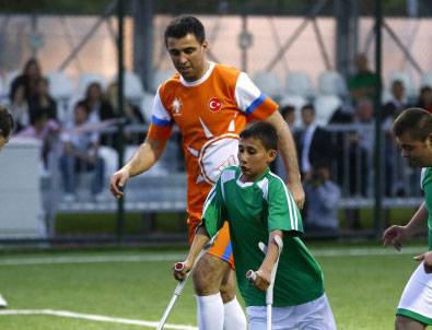 Maça 'Erdoğan' yazılı formayla çıktı