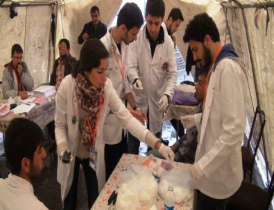 Kars Kızılay Şube Başkanlığı ve Acıbadem Üniversitesi, Türk Tıp Öğrencileri Uluslararası Birliği  (Turkmsıc) Gönüllüleri, Kars ve Ardahan’da Sağlık Taraması Başlattı