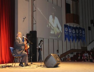 Ünlü Sanatçı Arif Sağ Trabzon’da Sevenleri İle Buluştu