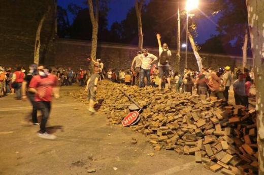 Beşiktaş'ta gerginlik devam ediyor