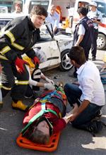 Aksaray'da İki Otomobil Çarpıştı: 2 Yaralı