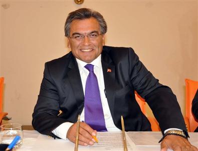 Şiddet Mağduru Kadına Başkan Uygur Sahip Çıktı